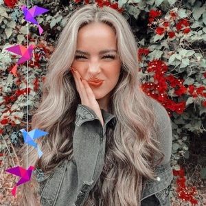 Meet your Posher, Abril